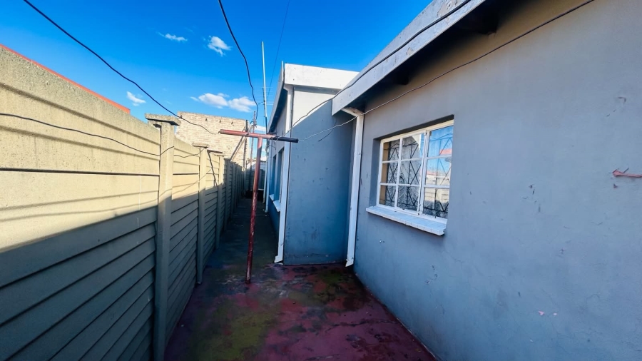 3 Bedroom Property for Sale in Zamdela Free State